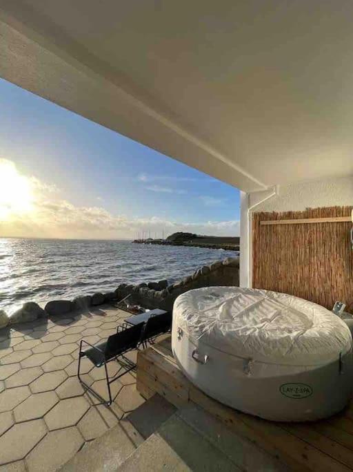Kircubbin Relax With Spectacular Views And Hot Tubヴィラ エクステリア 写真