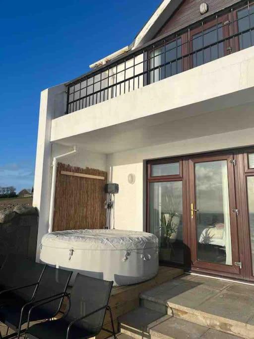 Kircubbin Relax With Spectacular Views And Hot Tubヴィラ エクステリア 写真