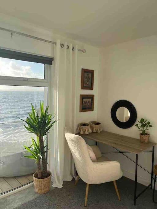 Kircubbin Relax With Spectacular Views And Hot Tubヴィラ エクステリア 写真